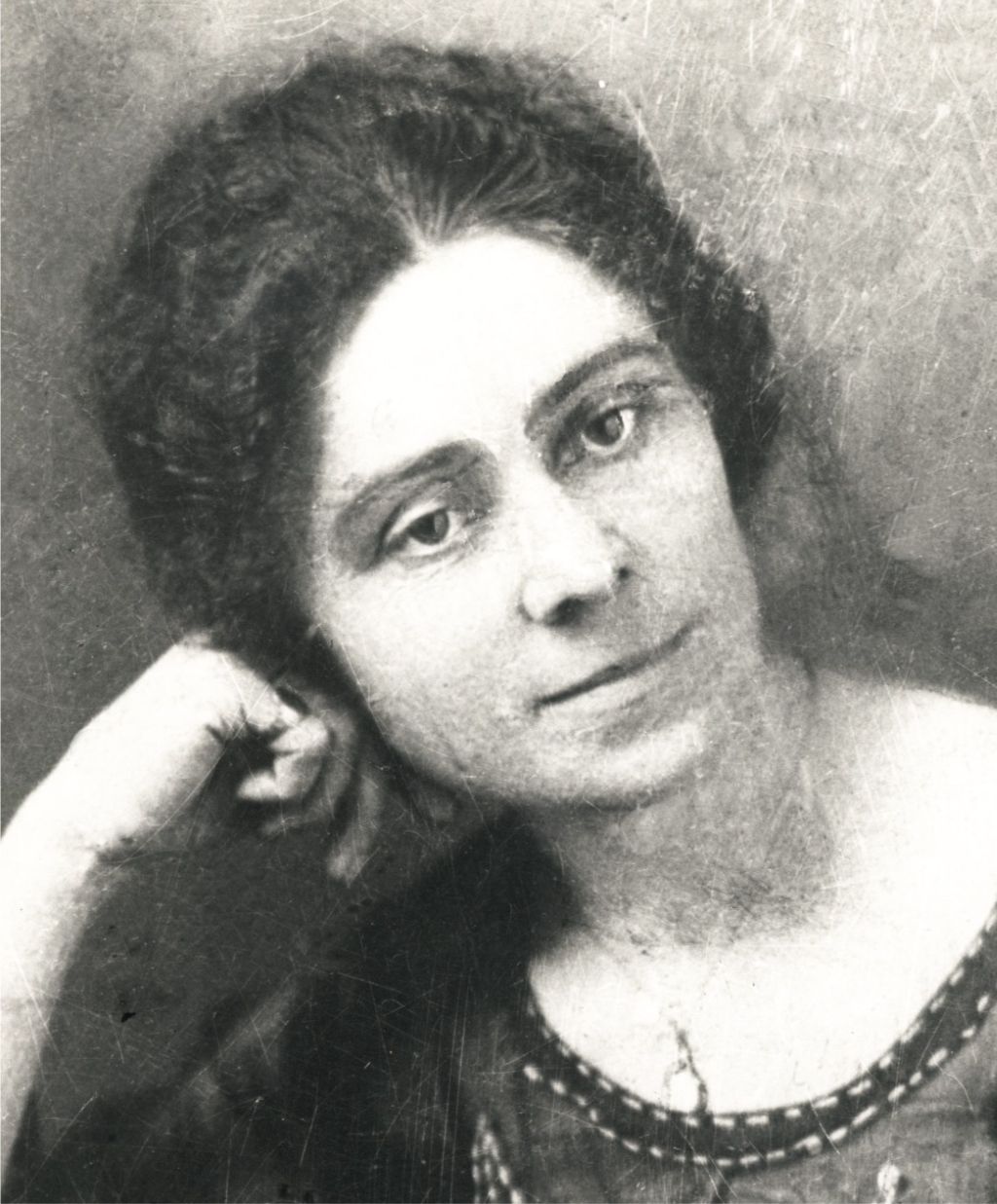 Annie Emma M  (Dower) Briggs.jpg